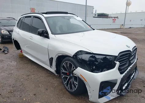 2024 BMW X5 M Competition z USA, uszkodzony, nr VIN 5YM13ET02R9W20708